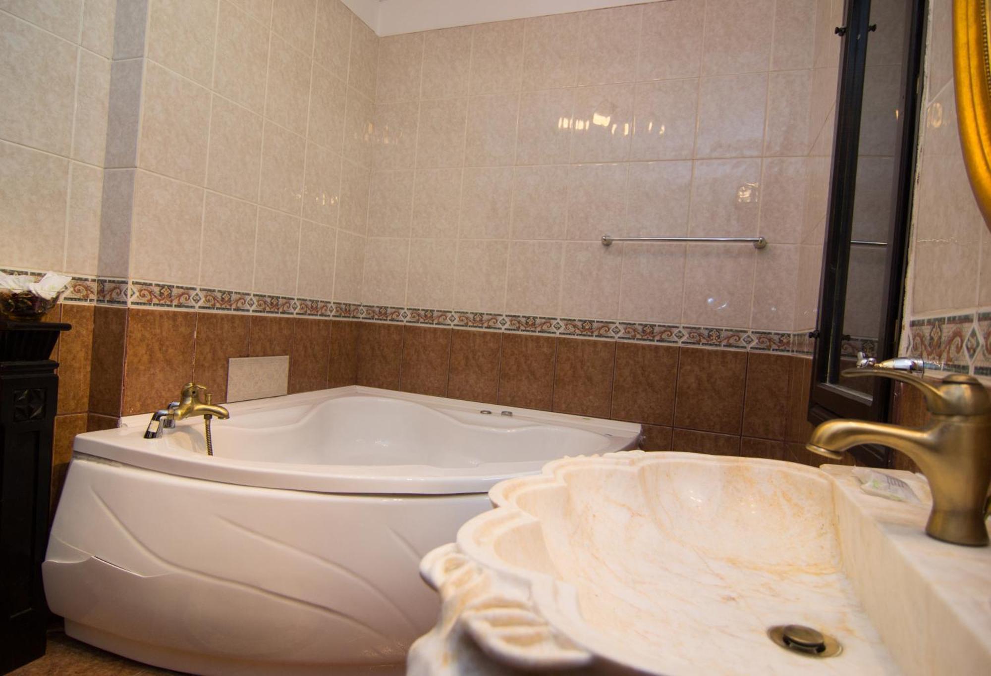 Hotel Casa Cu Farfurii Sinaia Pokoj fotografie
