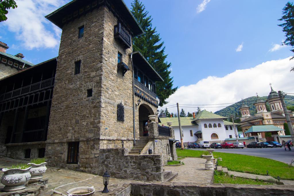 Hotel Casa Cu Farfurii Sinaia Exteriér fotografie