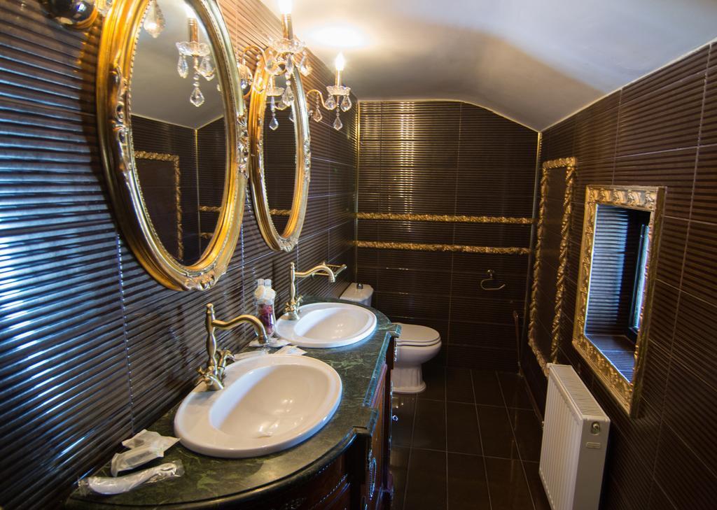 Hotel Casa Cu Farfurii Sinaia Pokoj fotografie